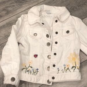 Adorable embroidered jean jacket